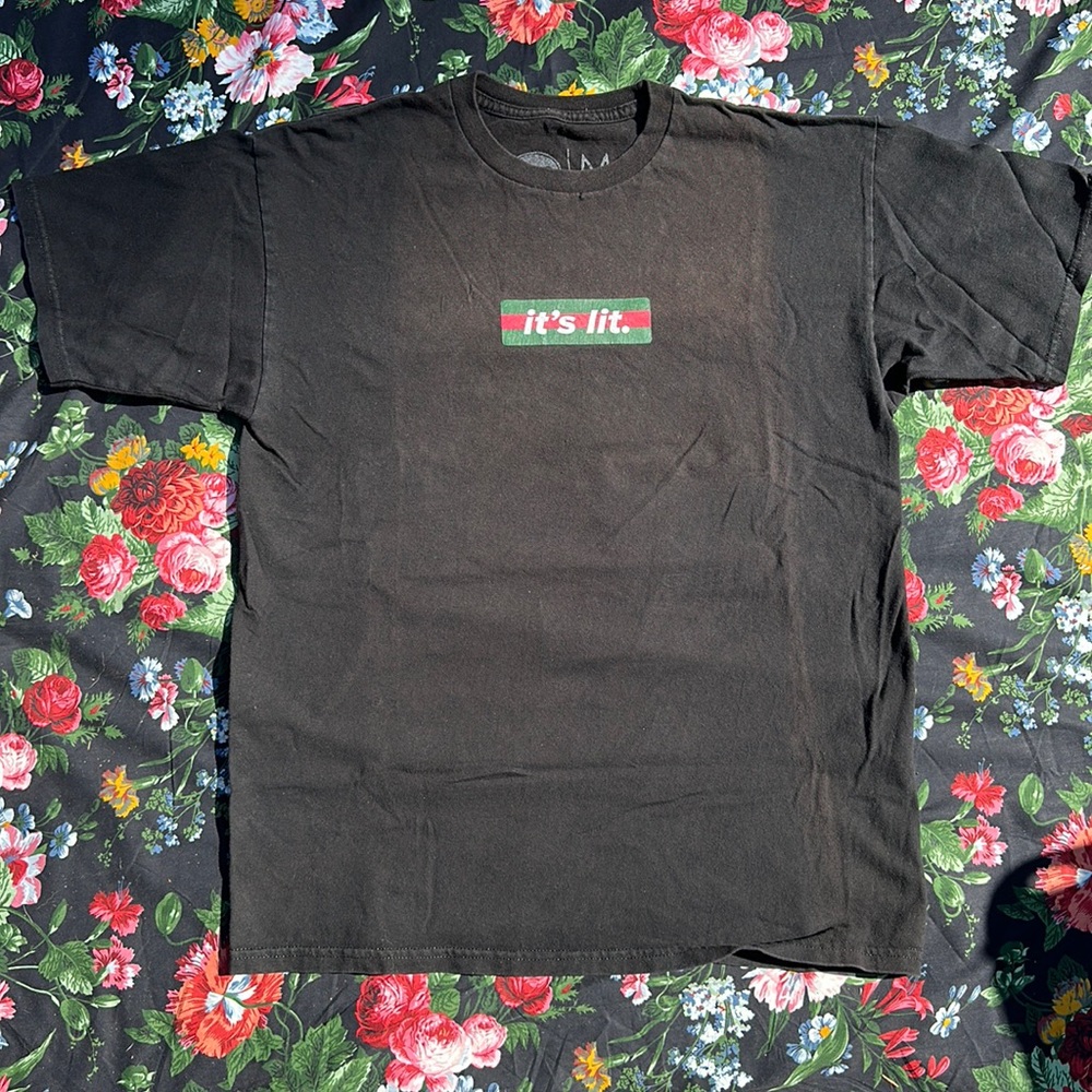 Artist Collective “Its Lit” on gucci stripe graphic tee Black M